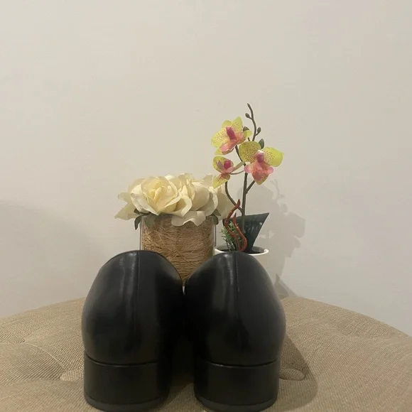 *New* Cole Haan Black Women's Flats - Picture 6 of 13
